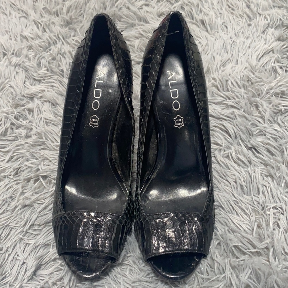 Aldo black peep toe